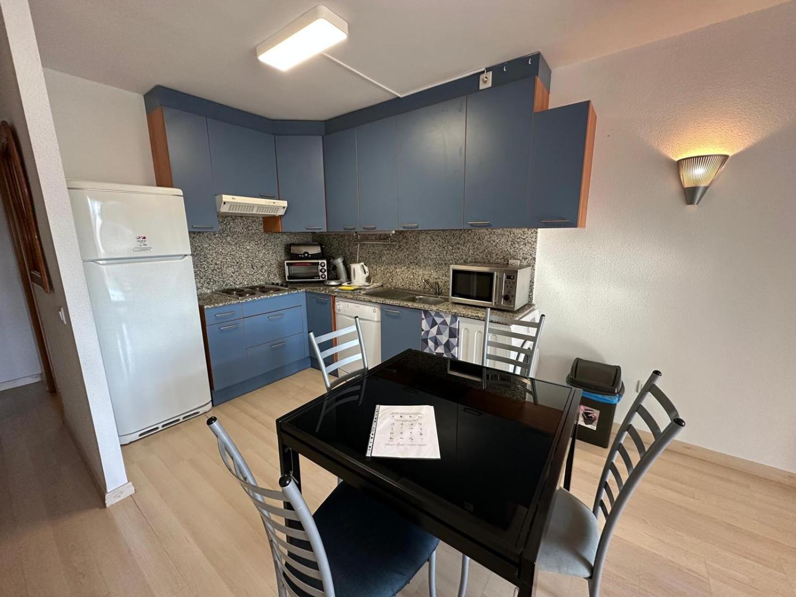 Appartement Bonito Piso En Roses Con Piscina Y Parking Av-66 Extérieur photo